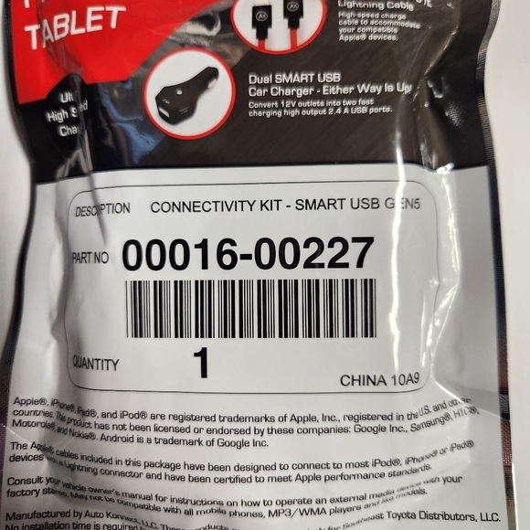 Toyota Quick Charge Kit for Apple iPhone, iPad & iPod Part # 00016-00427 NEW - Picture 4 of 4